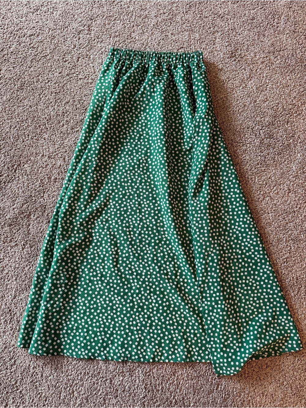 Green Floral Dot Maxi Skirt - size Medium